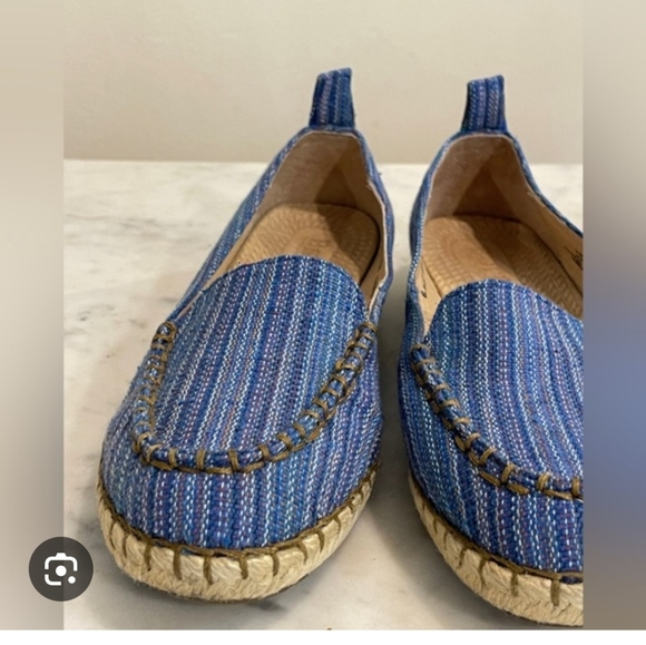 Born Canvas Blue Striped Slip-On Espadrille Loafers Size 7.5 - Picture 2 of 7